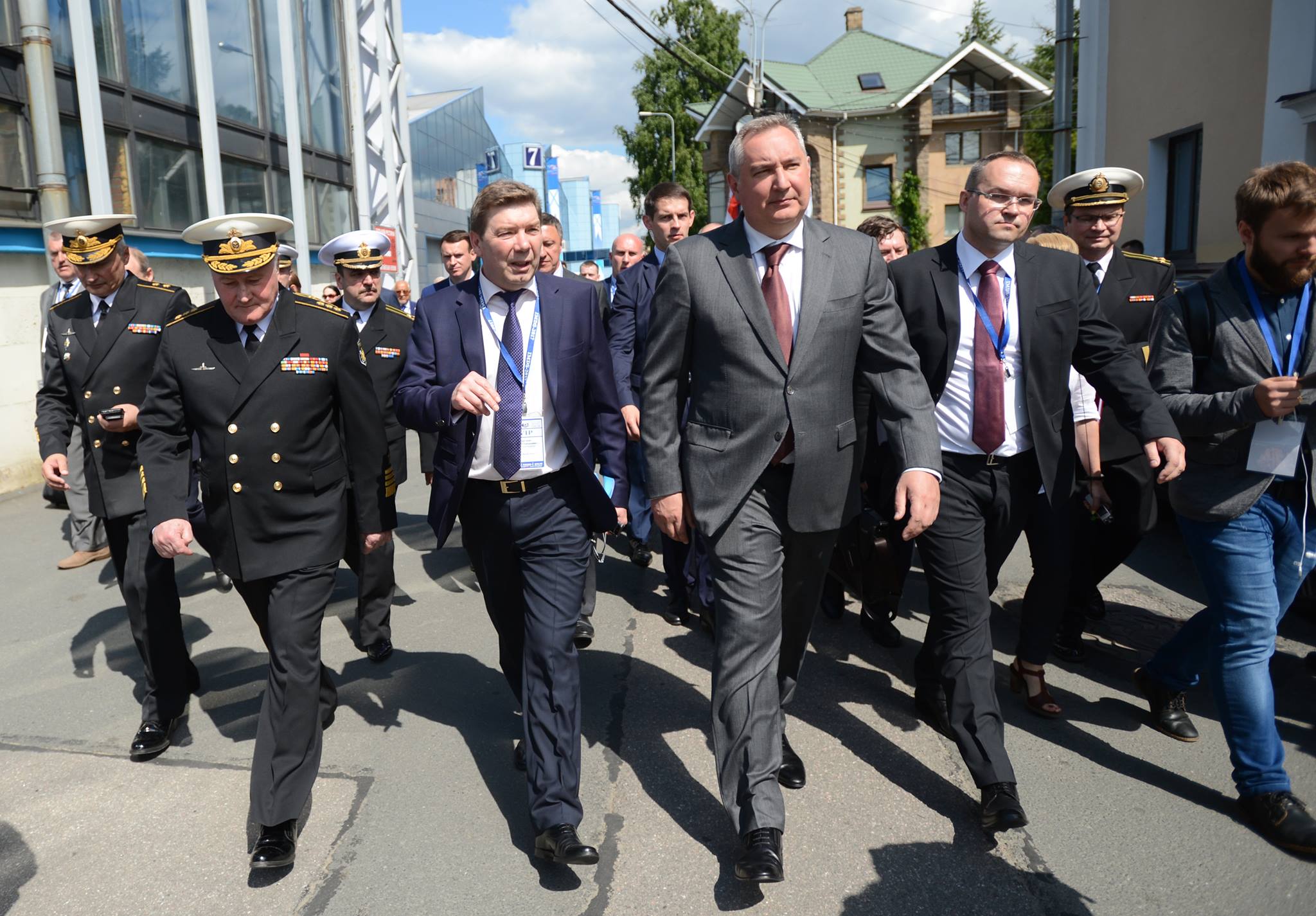Военно-морской салон продолжил работу в Санкт-Петербурге